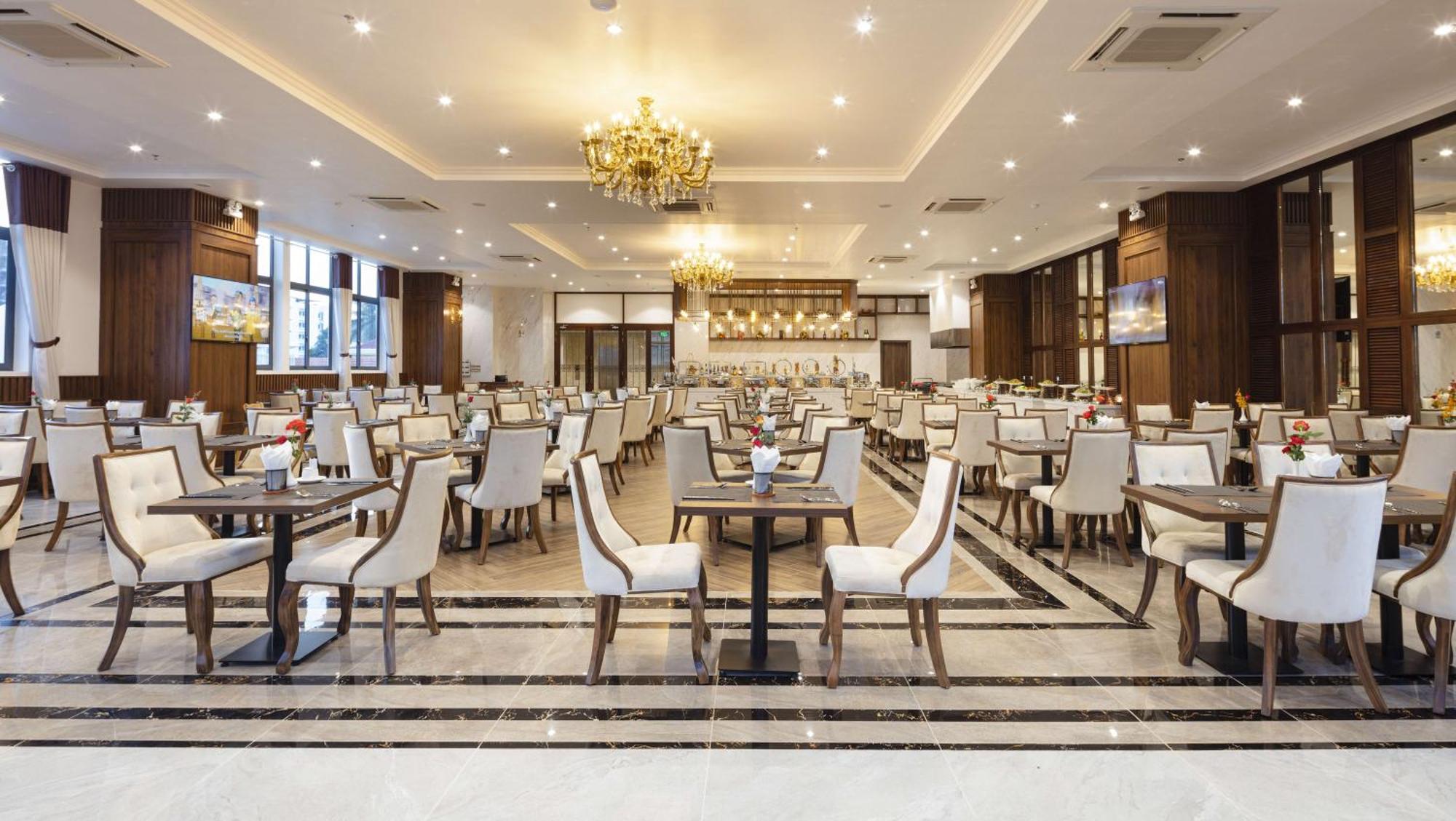Daphovina Hotel Nha Trang Bagian luar foto
