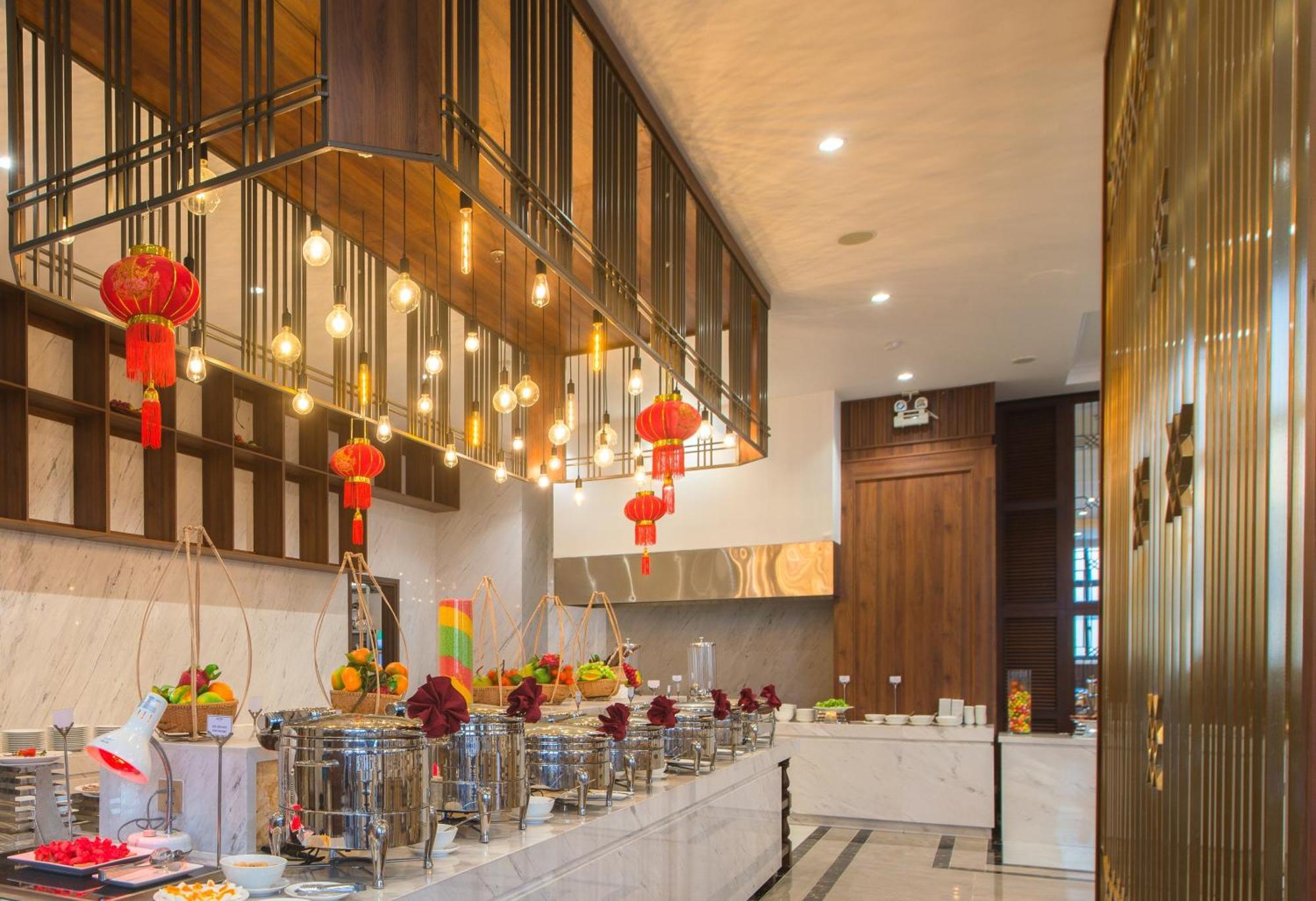 Daphovina Hotel Nha Trang Bagian luar foto