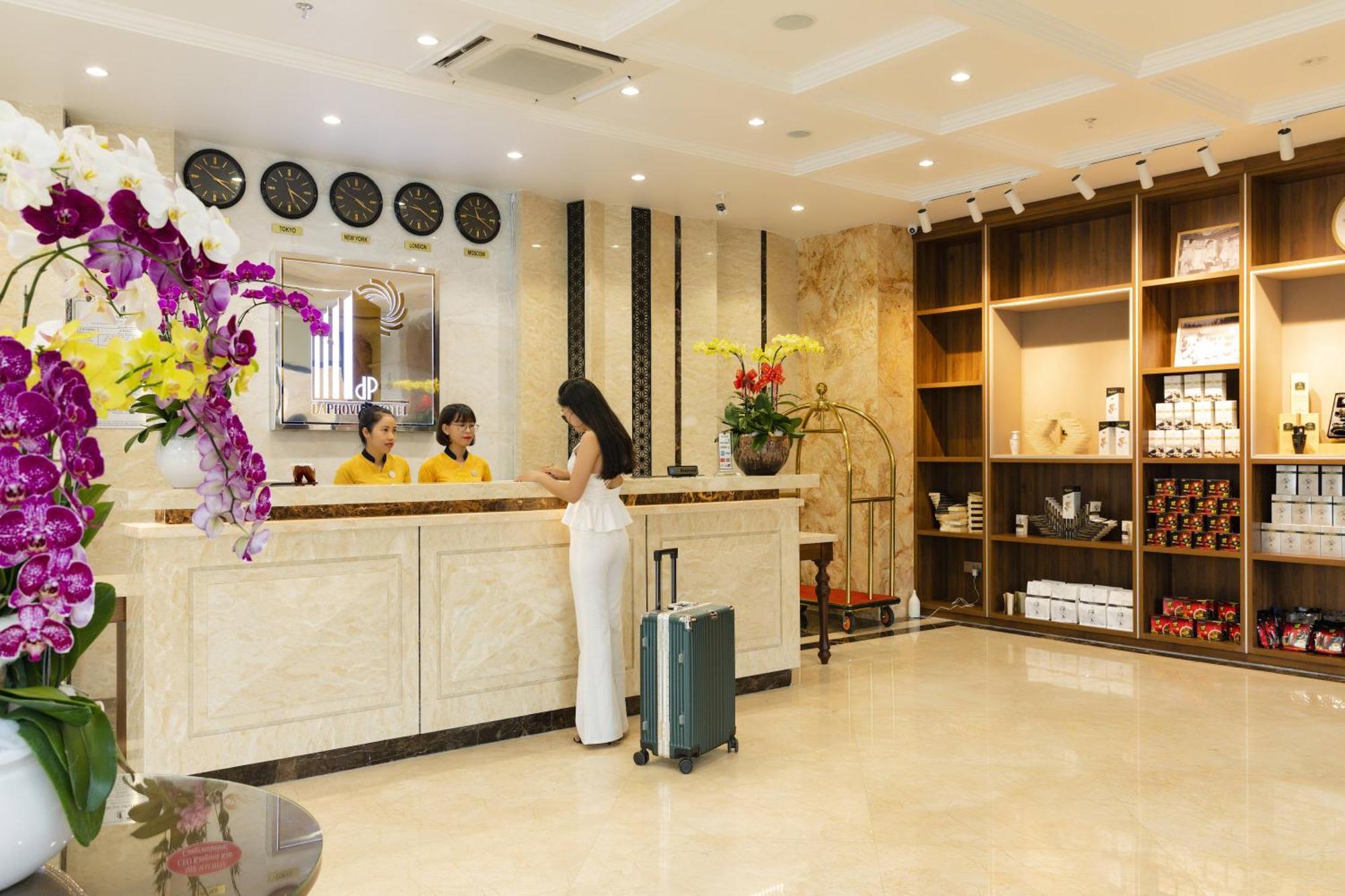Daphovina Hotel Nha Trang Bagian luar foto