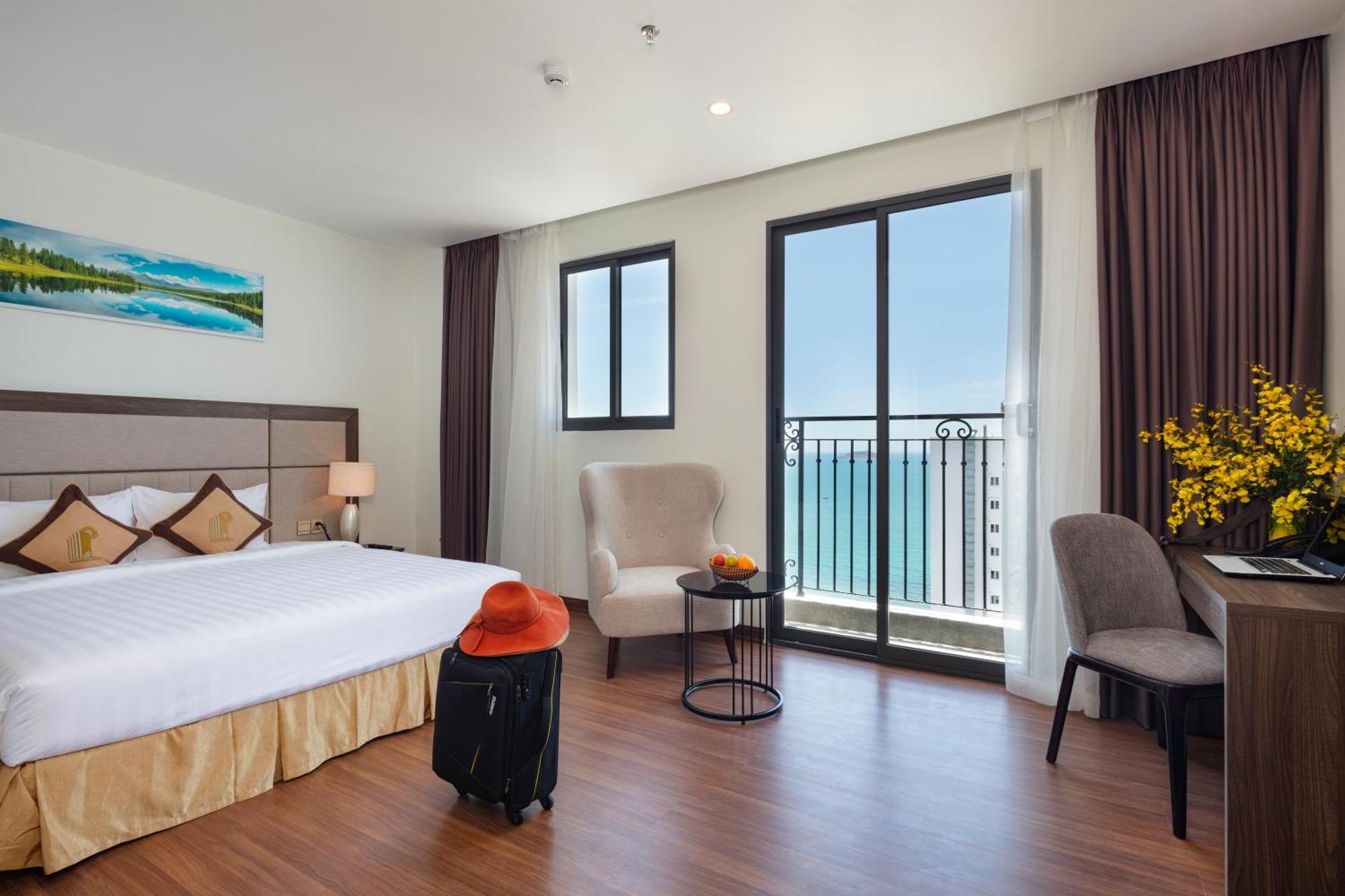 Daphovina Hotel Nha Trang Bagian luar foto